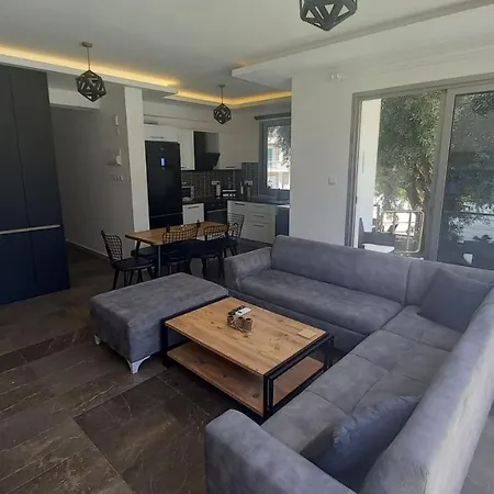 2+1 Luxury Flat In A Site With 2 Swimming Pools *