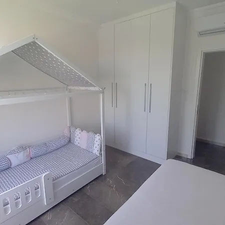 Appartamento 2+1 Luxury Flat In A Site With 2 Swimming Pools Kyrenia (Northern Cyprus)
