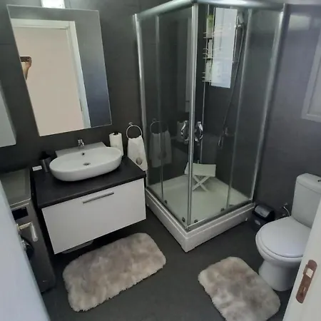 2+1 Luxury Flat In A Site With 2 Swimming Pools Appartamento