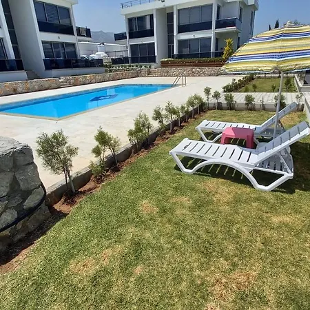 2+1 Luxury Flat In A Site With 2 Swimming Pools
