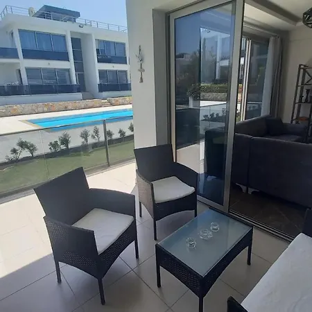 Apartman 2+1 Luxury Flat In A Site With 2 Swimming Pools