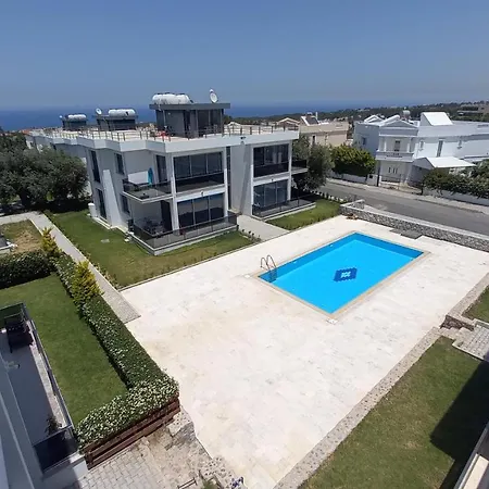 Apartman 2+1 Luxury Flat In A Site With 2 Swimming Pools *
