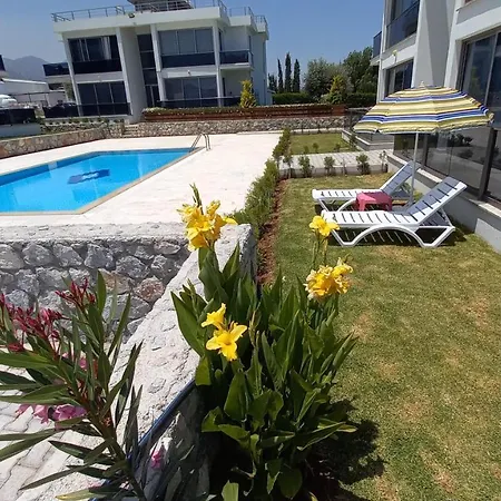 2+1 Luxury Flat In A Site With 2 Swimming Pools Apartman Kerínia
